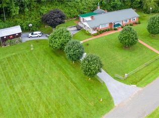 93 Relief Road Ext, Green Mtn, NC 28740