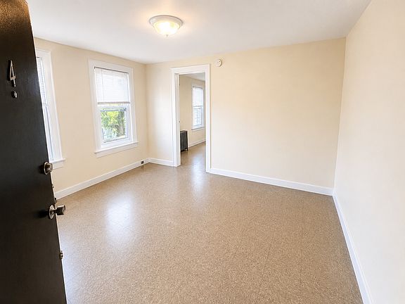 4th image of 4 N Bleeker St APT 4