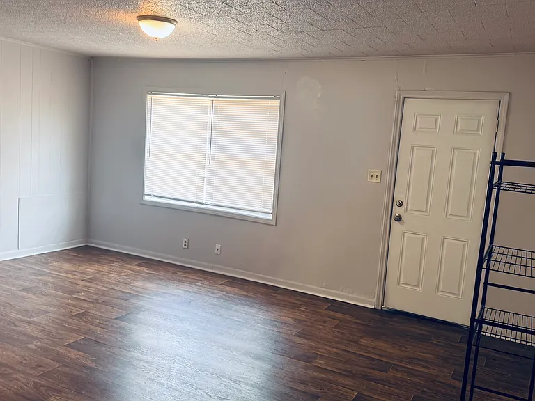 880 W Verdine St — Photo 19