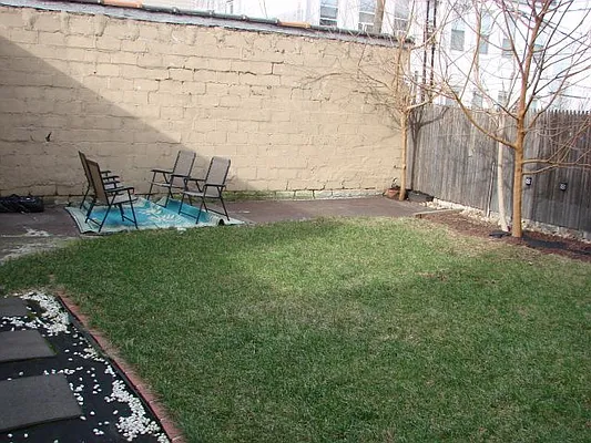 Rented by ABCO Commercial Properties, LLC | media 110