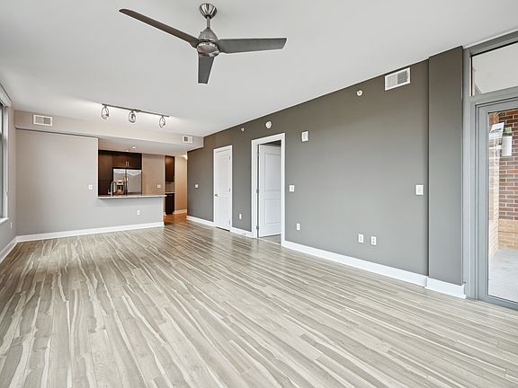 3rd image of 4800 Auburn Ave #1-1002