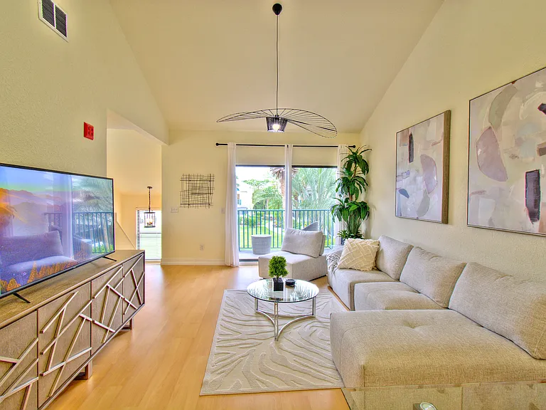 60 Emerald Woods Dr #B7 — Photo 7
