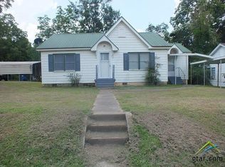 661 W 6th St, Rusk, TX 75785