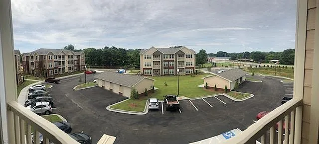 The Glen Apartments — Photo 1