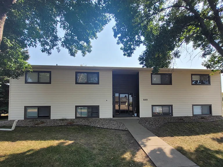 Mesa Heights Apartments — Photo 6