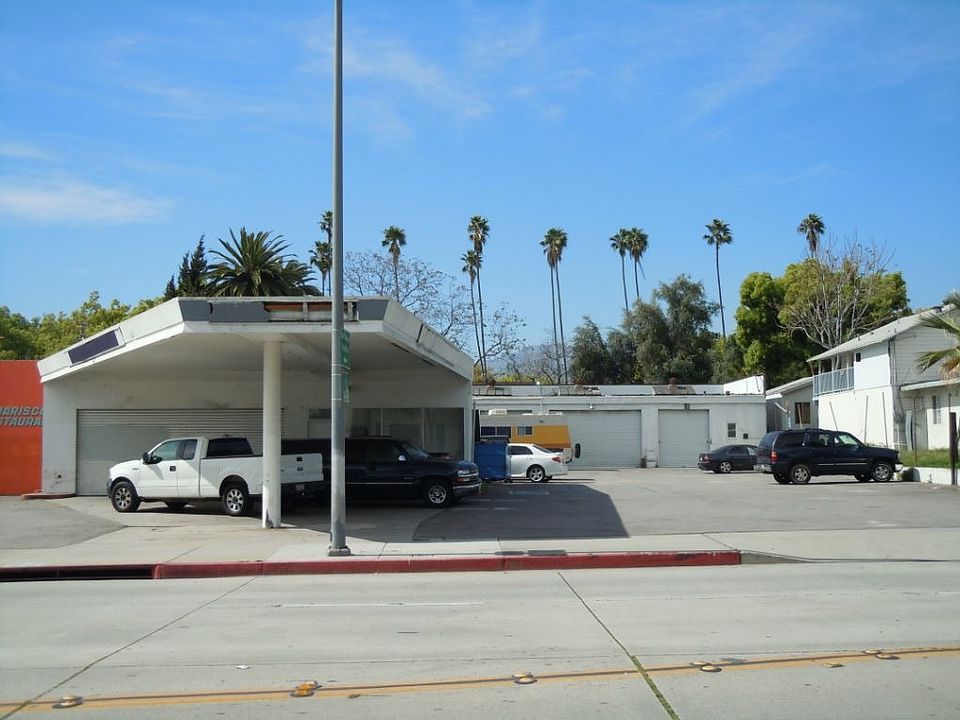 1st image of 745 N Orange Grove Blvd