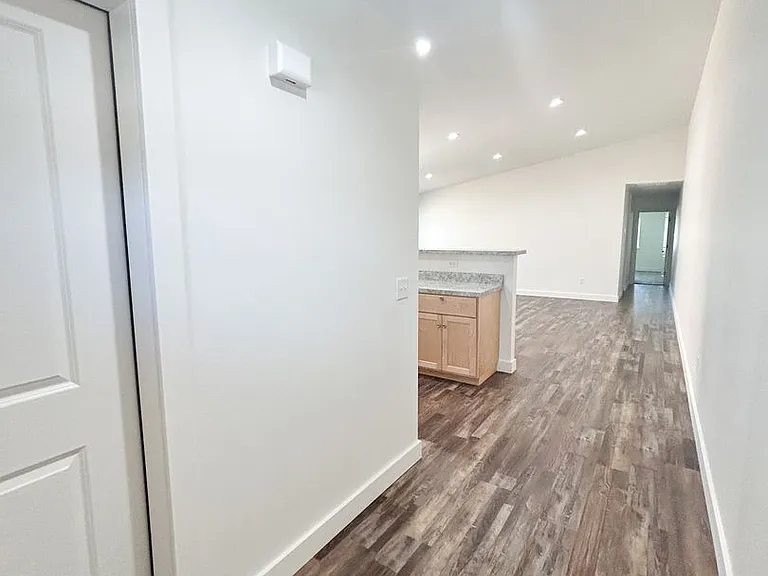 4237 Wyoming St — Photo 4