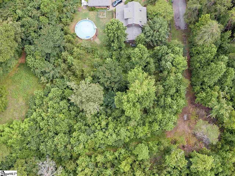 1st image of 301 S Plainview Dr