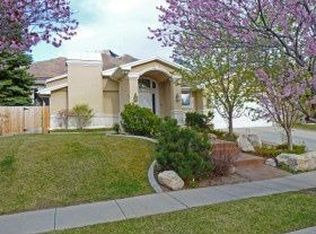 7911 S Da Vinci Dr, Salt Lake City, UT 84121