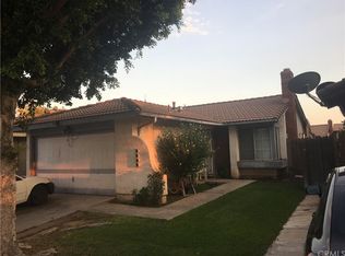 633 W Home St, Rialto, CA 92376