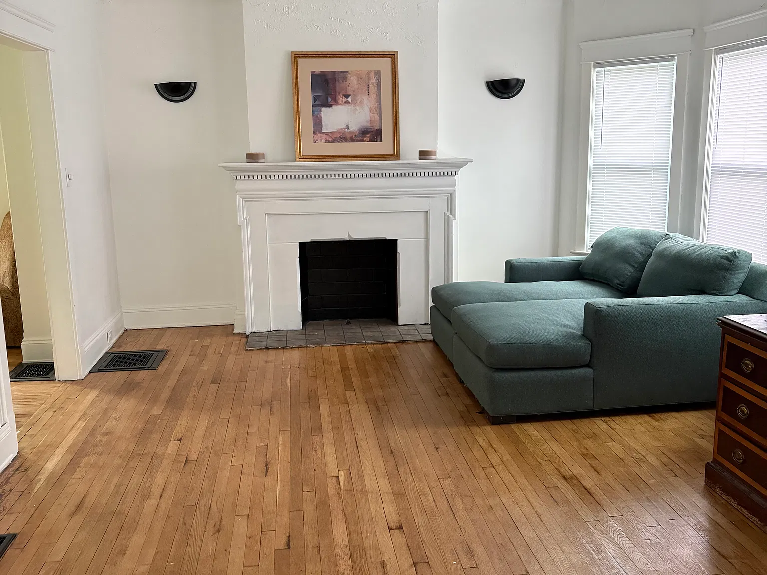 4 bed, 1.5 bath, 1880 sqft, $1,496 — Photo 4