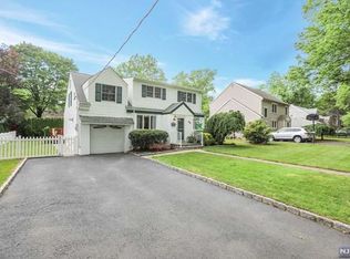 48 Monmouth Rd, Glen Rock, NJ 07452