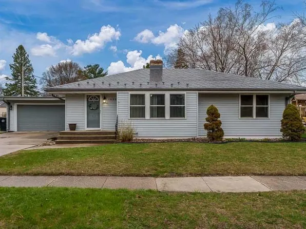 1638 Campus Dr, Beloit, WI 53511