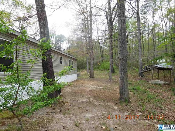 5th image of 3170 Dogwood St
