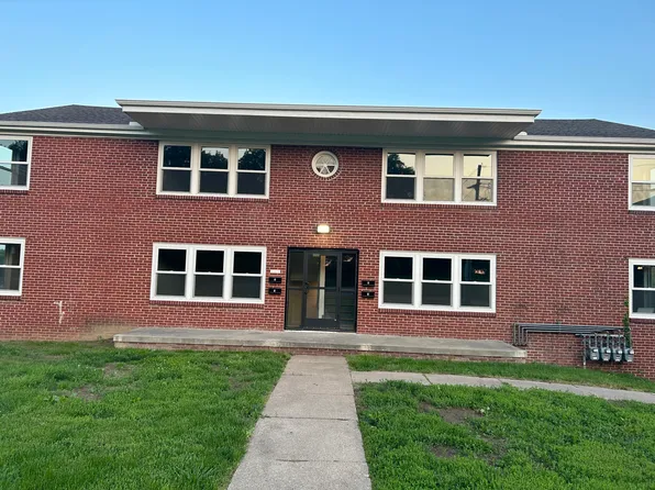 4402 N 52nd St APT 2, Omaha, NE 68104