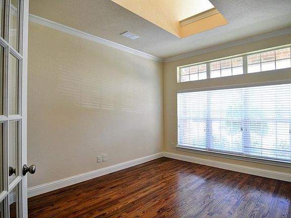 4th image of 8200 Saint Clair Dr