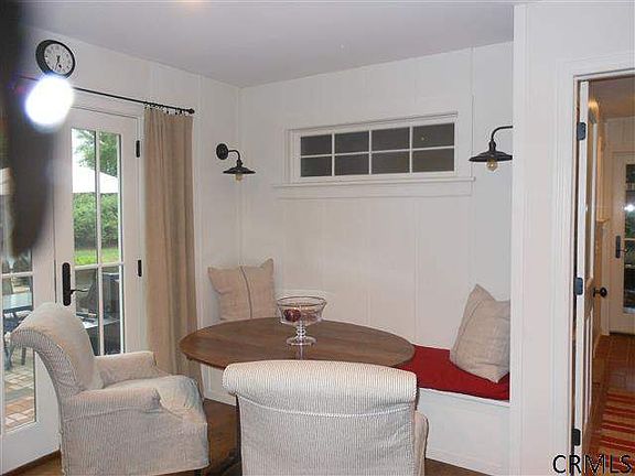 2nd image of 4 Gatewood Dr