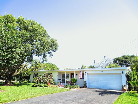 2nd image of 4091 Marlin Dr SE