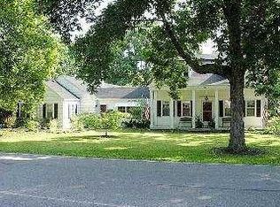 124 Rockledge Dr, Perrysburg, OH 43551