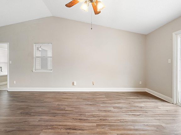5th image of 4803 Birchwood Pl
