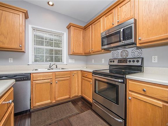 5th image of 13825 Exhall Dr