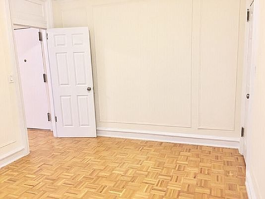 5th image of 350 W 55th St APT Gr16