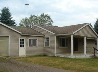 988 Somers Rd, Lyons, MI 48851