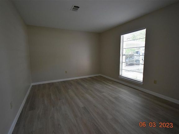 4th image of 1613 3rd St