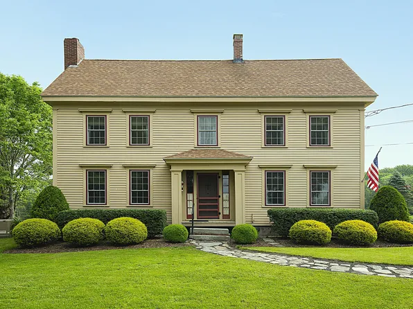 29 Town Hall Road, Edgecomb, ME 04556