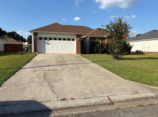 104 Englewood Ct, Bonaire, GA 31005