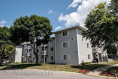 1st image of 720 8th St SE #305