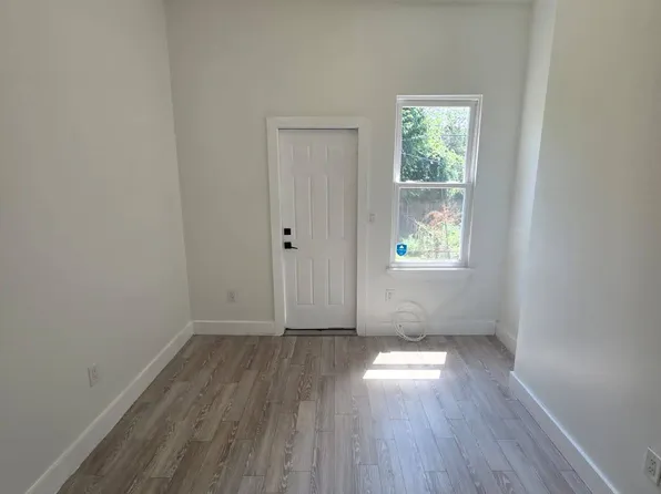 670 Ocean Avenue image 8 of 11