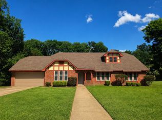 355 35th St SE, Paris, TX 75460