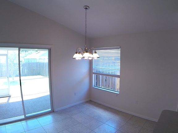 4th image of 4945 NW 20th Dr