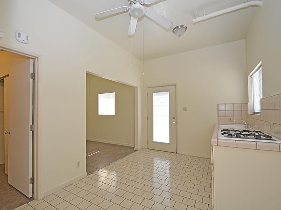 4th image of 1245 1/2 S Montebello Blvd