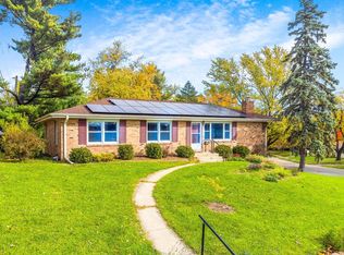 1 Hawthorne Dr, Normal, IL 61761