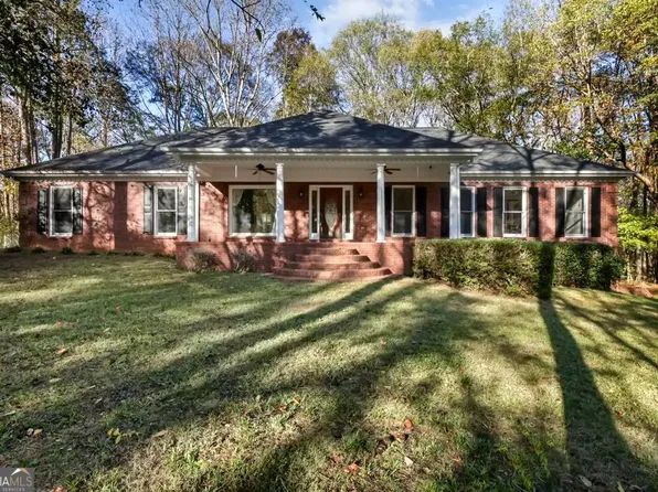 200 Riverridge Trl, Oxford, GA 30054