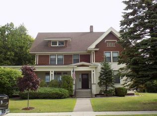 212 Arbutus Ave, Manistique, MI 49854