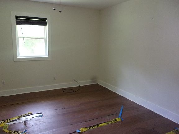 5th image of 11207 Chester Lee Rd
