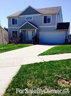 2nd image of 583 N Crest Ct NE