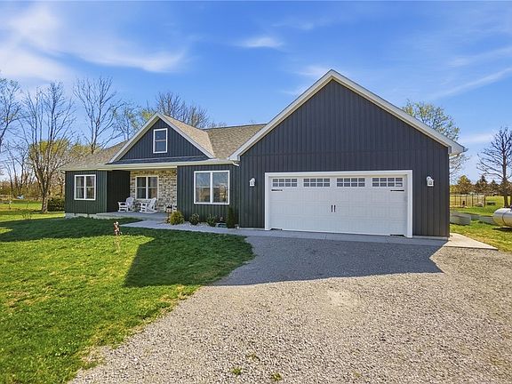 5th image of 9775 Conrad Rd