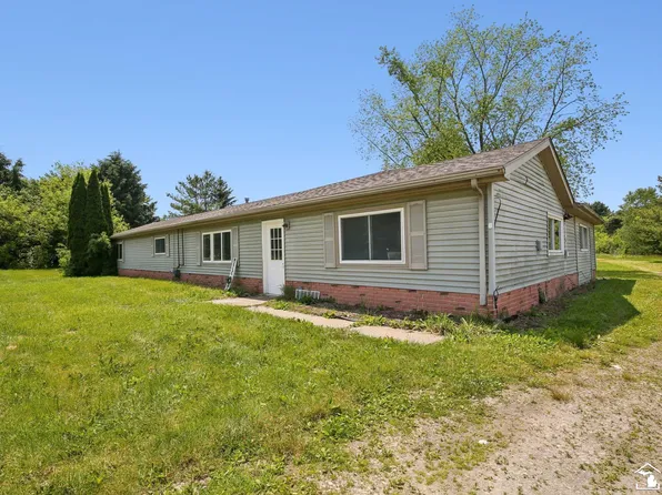 2131 Baldwin Rd, Monroe, MI 48162