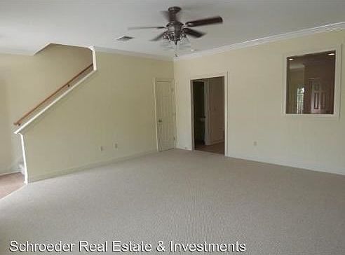2nd image of 916 Jefferson Dr