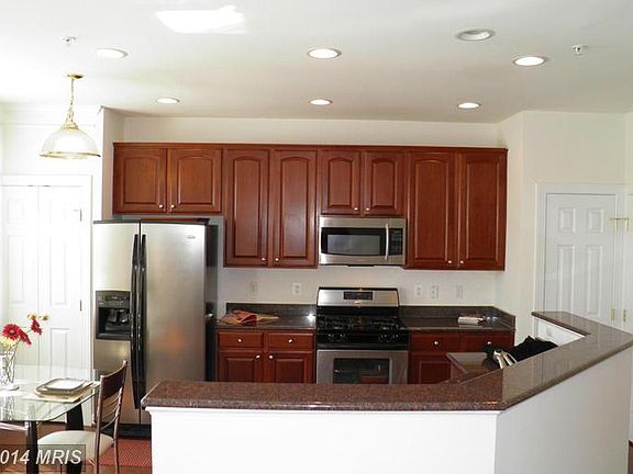 4th image of 2489 Curie Ct #108