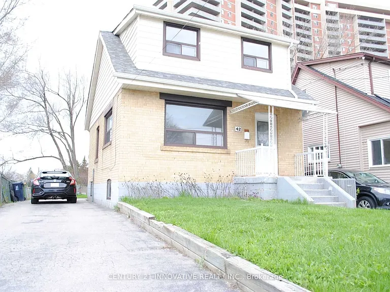 42 Saint Dunstan Dr #BASEMENT — Photo 1