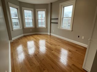 124 Berkshire St #5, Cambridge, MA 02141