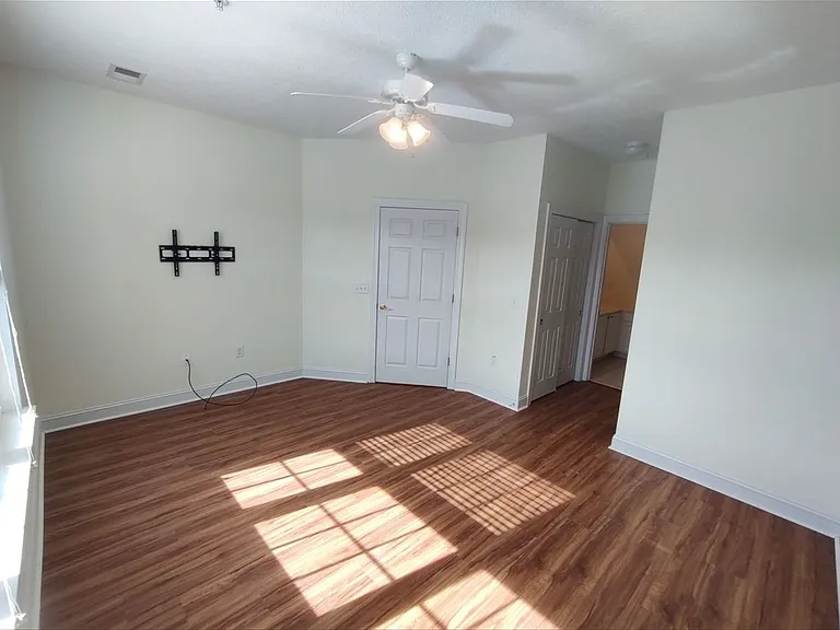 114 Fountain Pointe Ln #304 — Photo 17