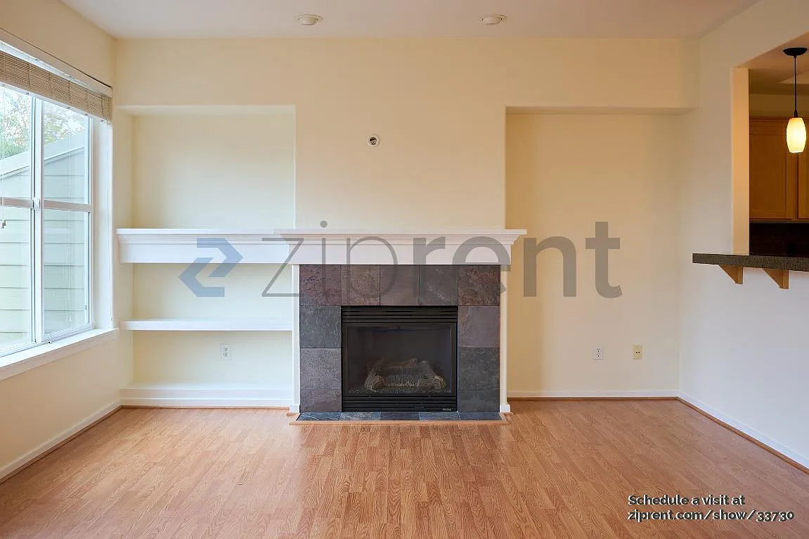 3 bed, 1900 sqft, $2,750 — Photo 4
