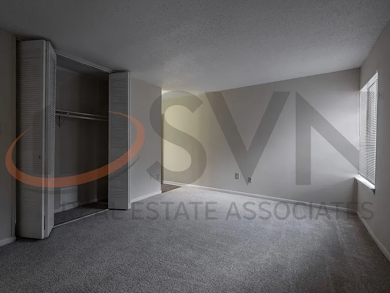 500 Umstead Dr #104E — Photo 10