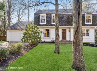 1 Holly Oak Dr, Voorhees, NJ 08043